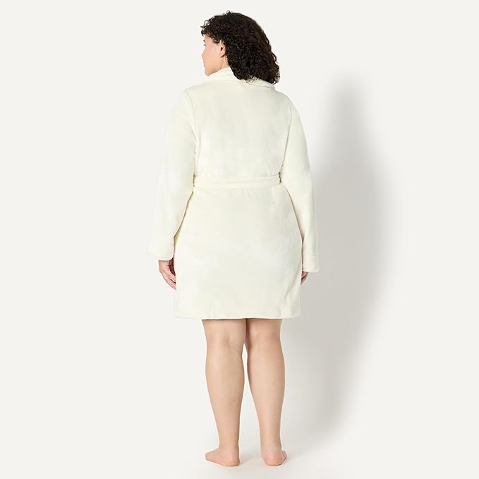 Amazon Essentials Women's Mid-Length Plush Robe (Available in Plus Size)