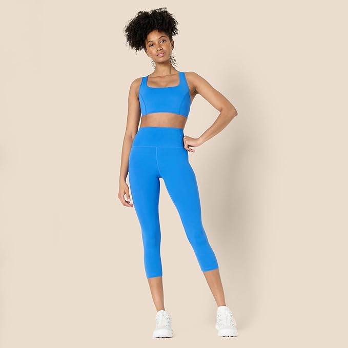 Amazon Essentials Women's Active FormFlex Buttery Soft Light Support Square Neck Racerback Sports Bra