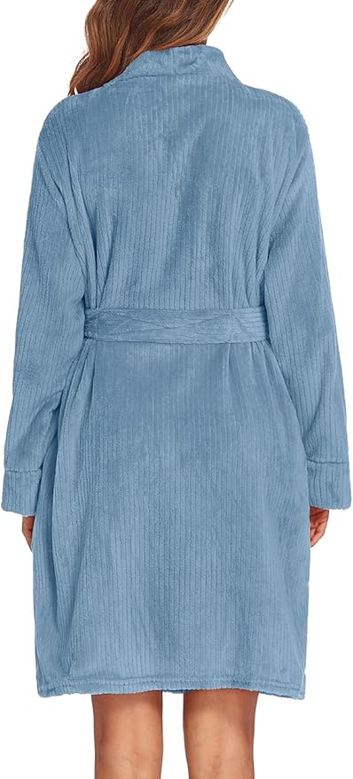 Ekouaer Women's Robes Short Plush Bathrobe Knee Length Warm Soft Jacquard Robe Winter House Coat with Pockets S-XXL