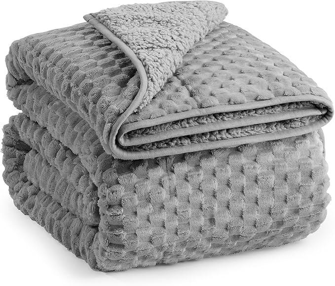 Super Soft Luxury Fleece Sherpa Weighted Blanket 15 lbs for Adults, Turtle Shell Fuzzy Cozy Fluffy Queen Size Weighted Throw, Ceramic Beads Washable Heavy Blankets for Couch Bed, Grey, 60" x 80"