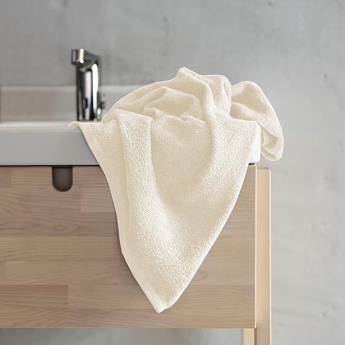 Delara 100% Organic Cotton Towels 650 GSM Plush Feather Touch Quick Dry Bath Towel, Pack of 8 GOTS Certified, Oeko-Tex Green Certified, Organic Cotton Bath Towel, 30"X58"
