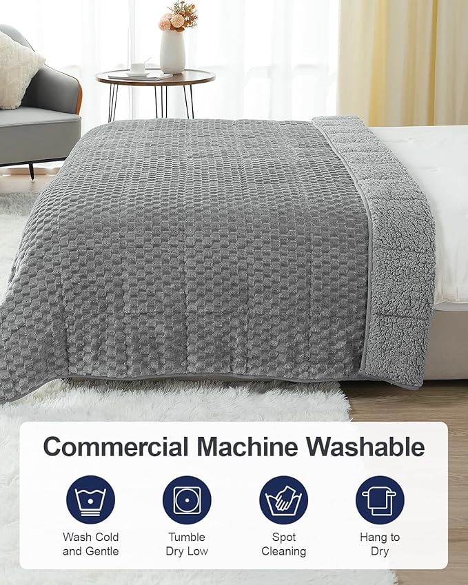 Super Soft Luxury Fleece Sherpa 20 lbs Weighted Blanket for Adults, Turtle Shell Fuzzy Cozy Warm Queen Weighted Throw for Winter, Ceramic Beads Washable Heavy Blankets for Couch Bed, Grey, 60" x 80"