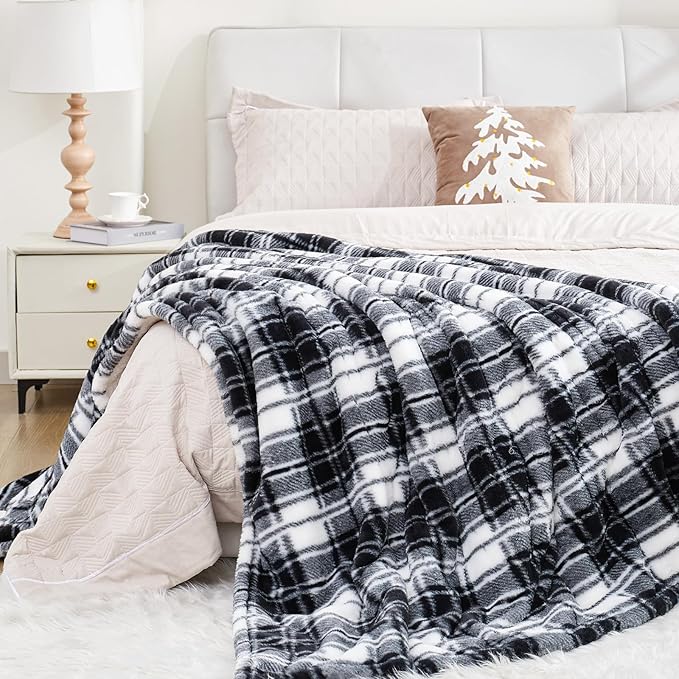 MAXEVE Faux Fur Heated Electric Blanket, 62"x84" Fast Heating Warming Twin Blankets with 8 Heating Levels & 8 Hours Auto Off with Over-Heat Protection & ETL Certified, Plaid Black