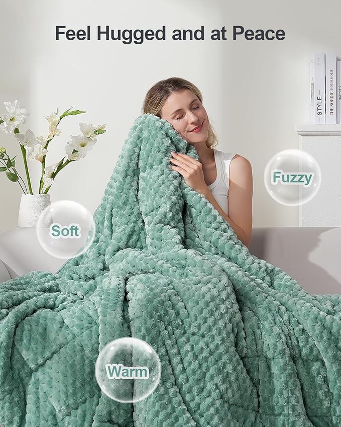 Super Soft Luxury Fleece Sherpa Weighted Blanket 15 lbs for Adults, Turtle Shell Fuzzy Cozy Warm Weighted Throw for Winter, Ceramic Beads Washable Heavy Blankets for Couch Bed, Sage Green, 48" x 72"