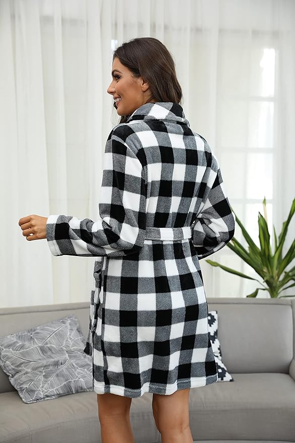 U2SKIIN Women Fleece Robe, Short Cozy Plush Robes for Womens Soft Shawl Collar Warm Spa Bathrobe