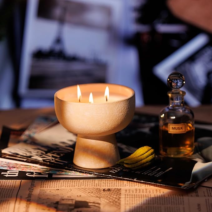 BLUEME Bergamot & Musk, Luxury Candle w/Essential Oils, 6 Wick, Hand-Poured Soy, Cotton Wick, Ceramic