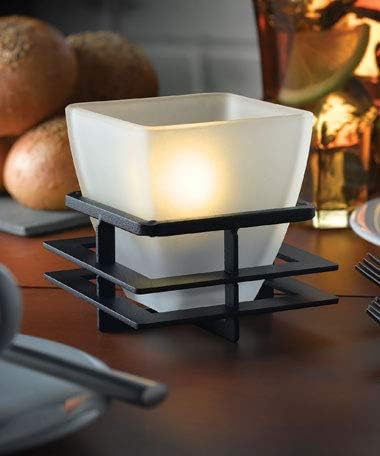 D'light Online HD15 Liquid Votive Candles Fuel Cells - 15 Hour Burn Time Liquid Wax Disposable Clear Plastic Fuel Cells for Wedding Hotel, Restaurant Tables and Emergency Candles - Set of 96