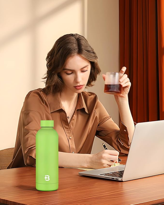 Insulated Water Bottle with Lid, 17 oz Reusable Leak-Proof Metal Stainless Steel Water Bottles for Travel, Sports, Gym, Outdoor (Green)