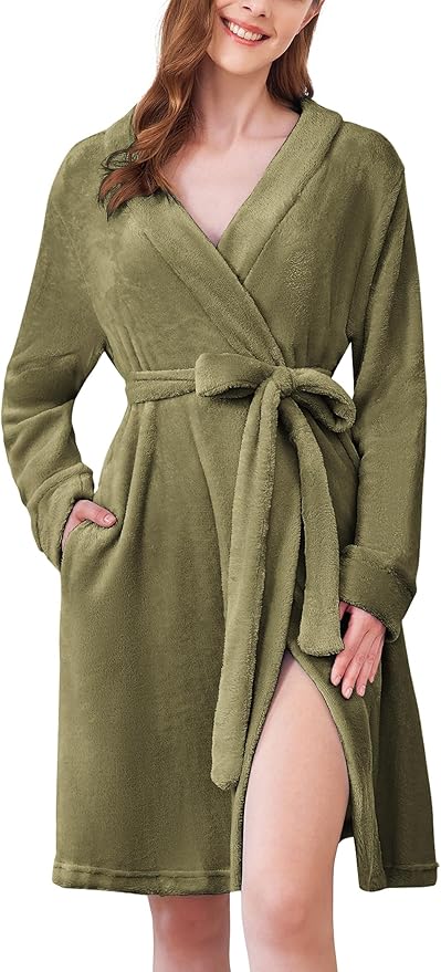 Ekouaer Women's Robes Short Plush Bathrobe Knee Length Warm Soft Jacquard Robe Winter House Coat with Pockets S-XXL