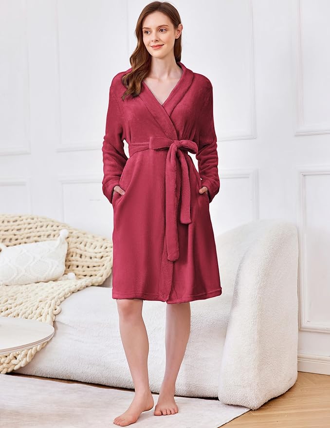 Ekouaer Women's Robes Short Plush Bathrobe Knee Length Warm Soft Jacquard Robe Winter House Coat with Pockets S-XXL