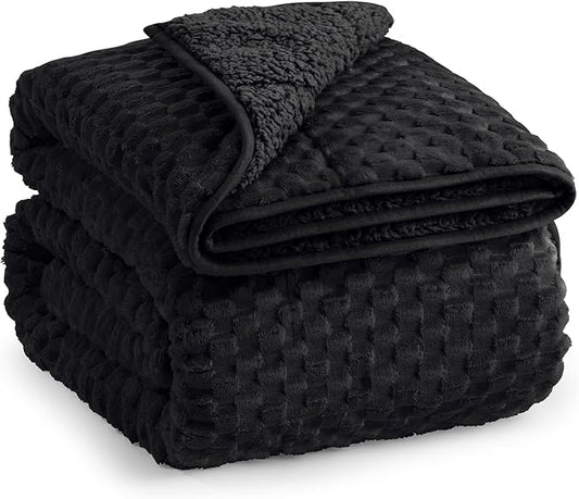 Super Soft Luxury Fleece Sherpa Weighted Blanket 15 lbs for Adults, Turtle Shell Fluffy Cozy Warm Twin Weighted Throw for Winter, Ceramic Beads Washable Heavy Blankets for Couch Bed, Black, 48" x 72"