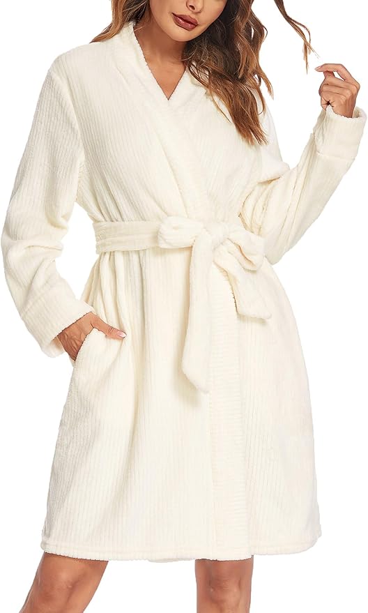 Ekouaer Women's Robes Short Plush Bathrobe Knee Length Warm Soft Jacquard Robe Winter House Coat with Pockets S-XXL