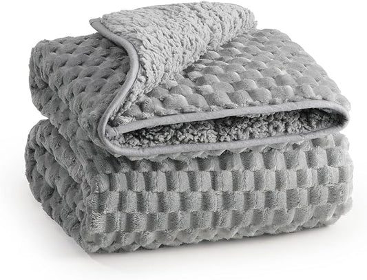Super Soft Luxury Fleece Sherpa Weighted Blanket for Teens, 5lbs Small Weighted Lap Blanket for Adults, Turtle Shell Cozy Warm Throw for Winter, Compact Heavy Blanket for Sleep & Travel, Grey, 36"x48"