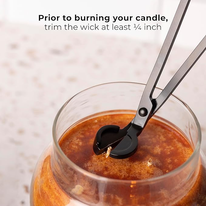 A Cheerful Giver - Pumpkin Cornbread - 22oz Mama Scented Candle Jar with Lid - Keepers of The Light - 125 Hours of Burn Time, Gift for Women, Orange