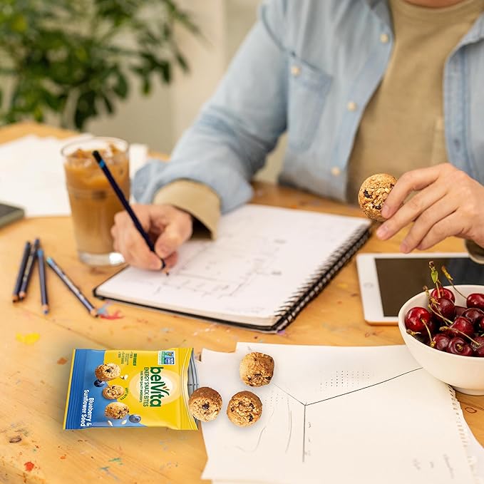 belVita Energy Snack Bites Variety Pack, Banana Dark Chocolate & Sunflower Seed, Blueberry & Sunflower Seed, 15 Snack Packs