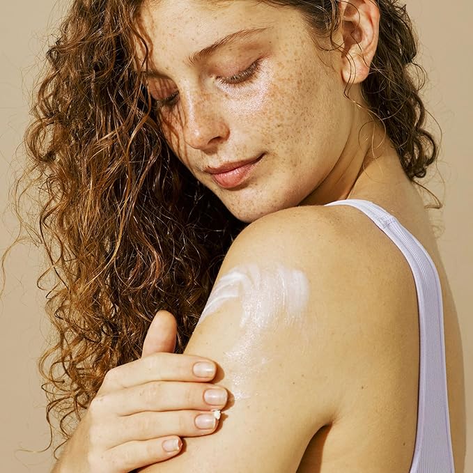 Aveeno Daily Moisturizing Body Lotion, Body Lotion for Dry Skin with Prebiotic Oat, Paraben Free, Fragrance Free, Non-Greasy, Non-Comedogenic Moisturizer, 8 FL OZ